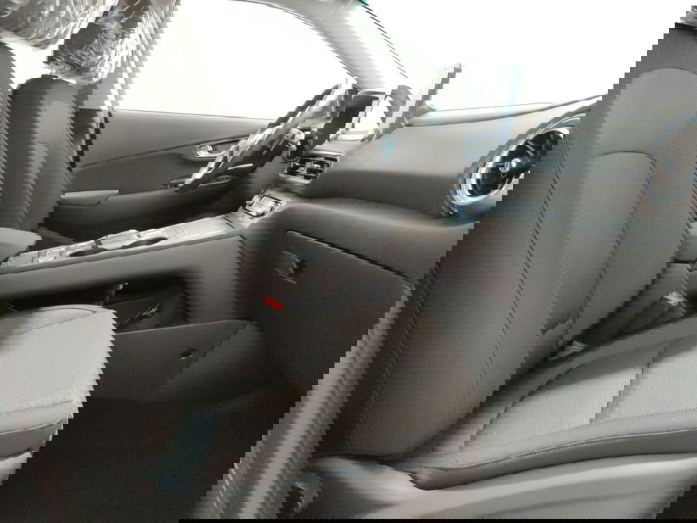 Hyundai Kona nuova a L'Aquila (14)