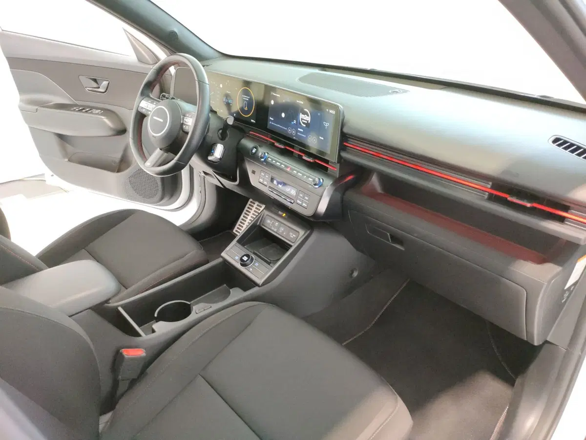 Hyundai Kona nuova a L'Aquila (12)