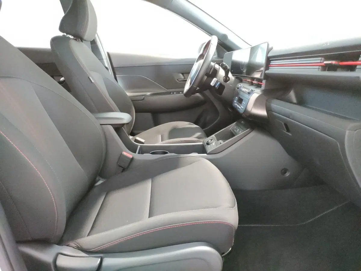 Hyundai Kona nuova a L'Aquila (15)