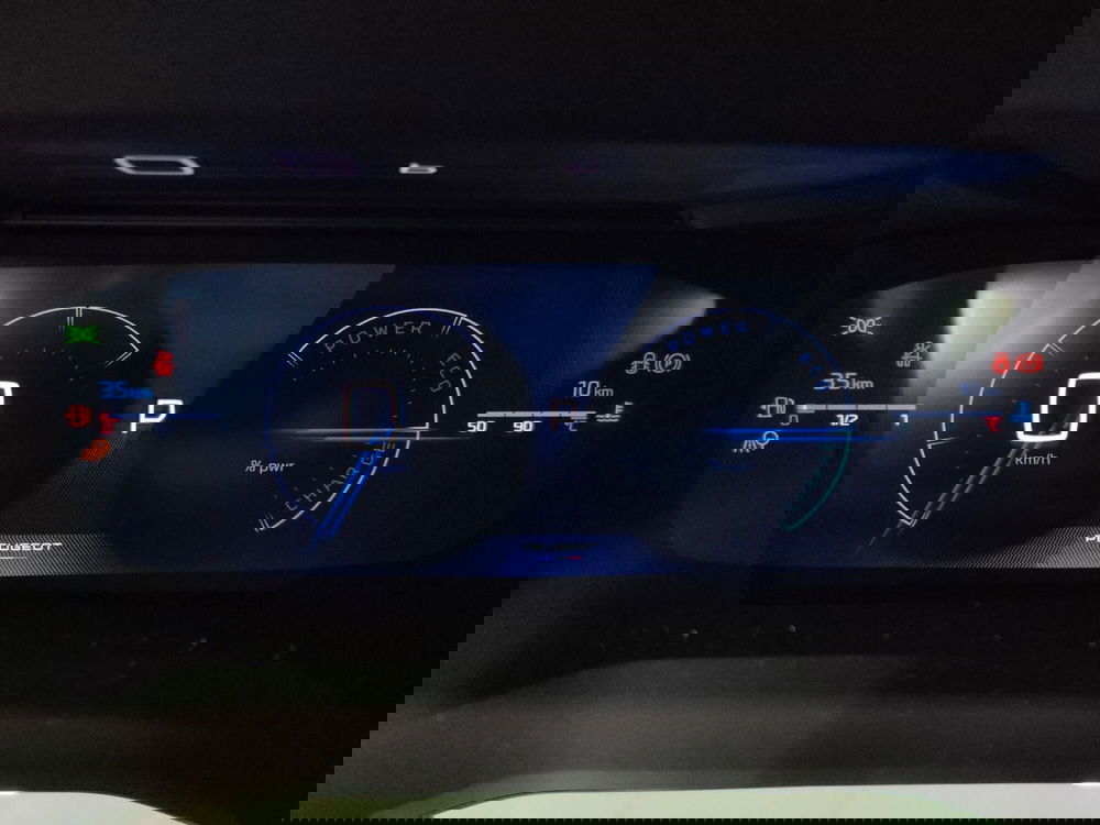 Peugeot 2008 nuova a L'Aquila (18)