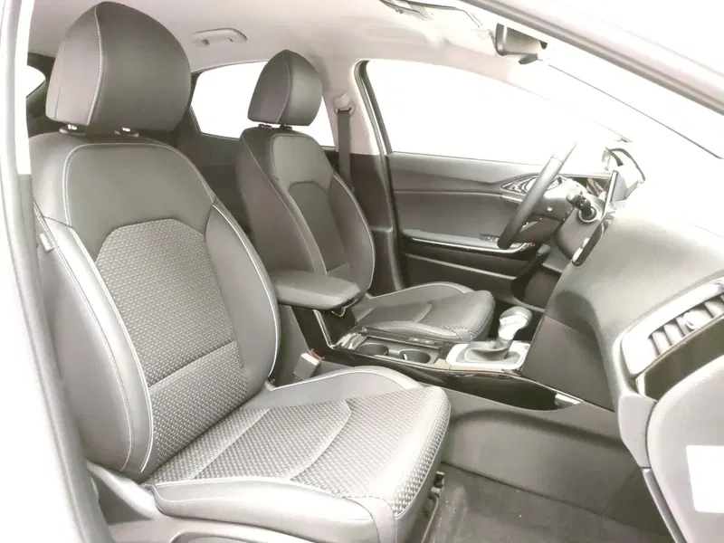 Kia XCeed nuova a Teramo (15)