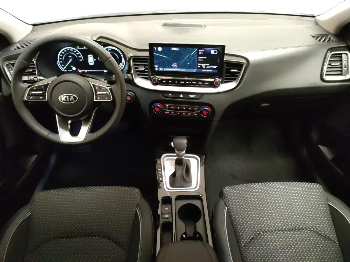 Kia XCeed nuova a Teramo (16)