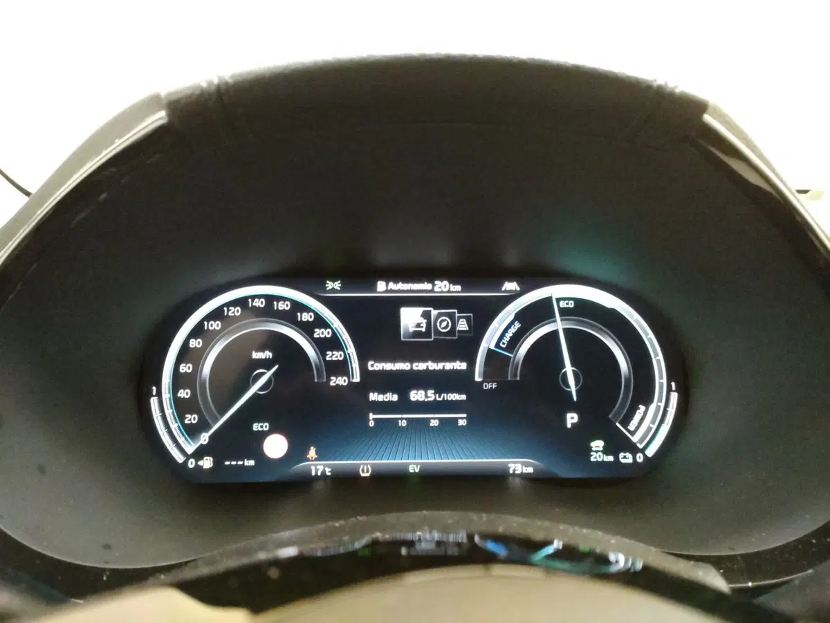 Kia XCeed nuova a Teramo (18)