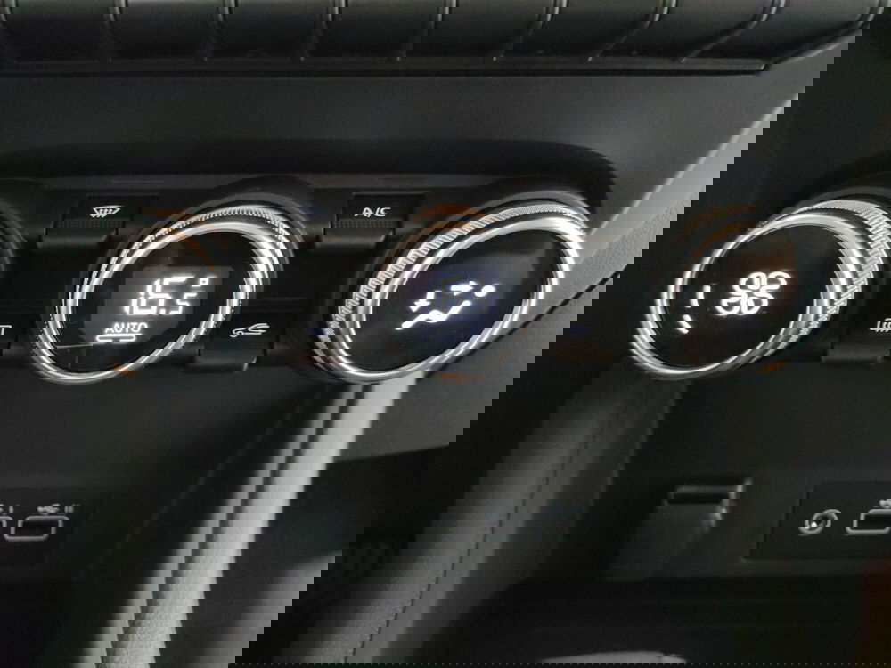 Renault Captur nuova a Teramo (20)