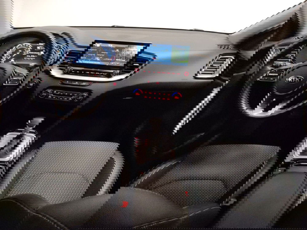 Kia XCeed usata a Teramo (16)