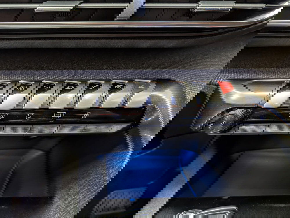 Peugeot 3008 usata a Teramo (20)