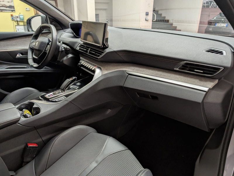 Peugeot 3008 usata a Teramo (12)