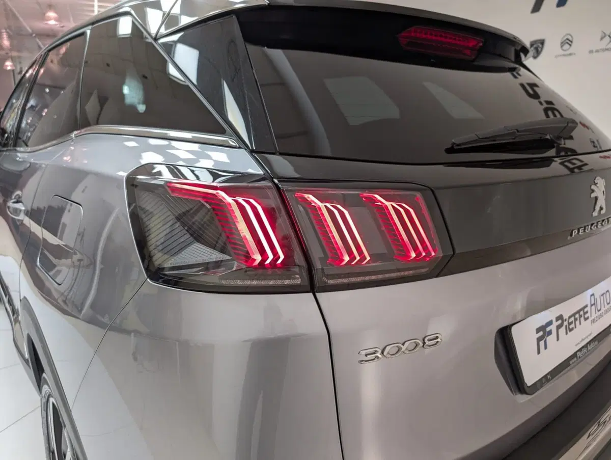 Peugeot 3008 usata a Teramo (9)