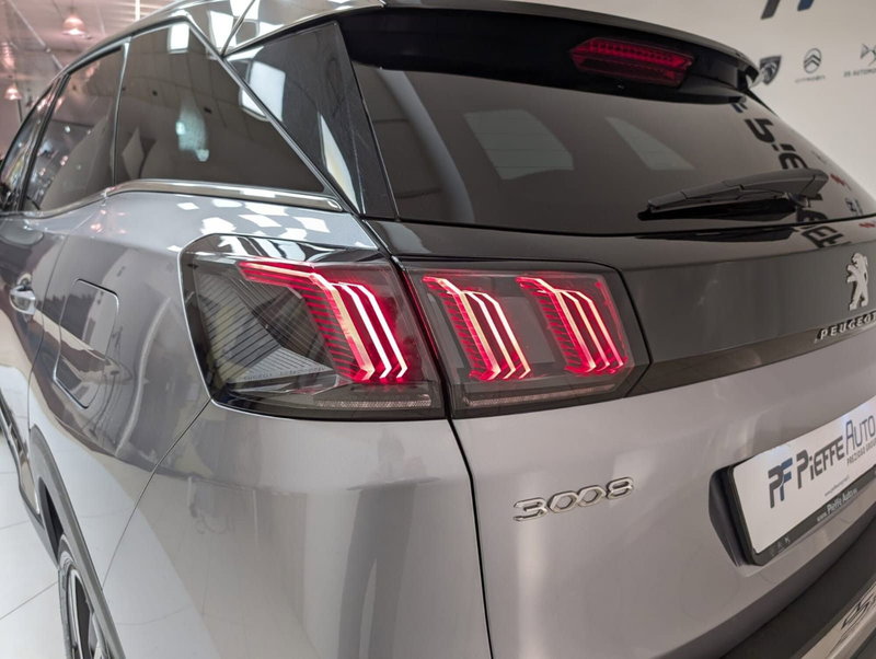 Peugeot 3008 usata a Teramo (9)