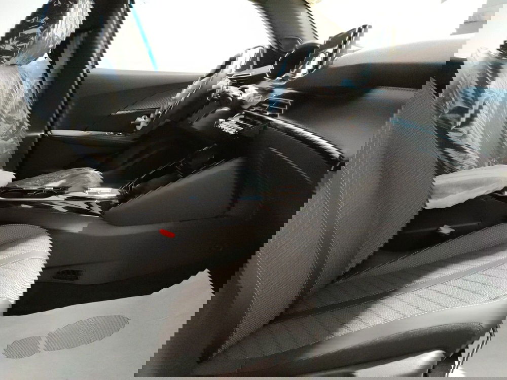 Peugeot 2008 nuova a Teramo (15)