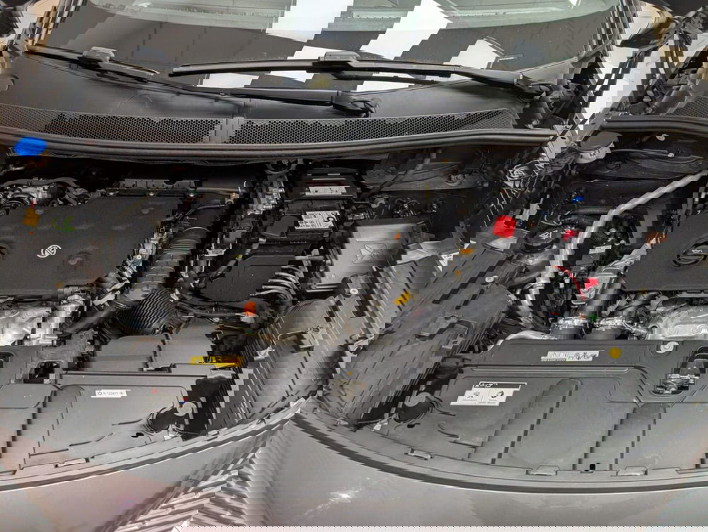 Peugeot 3008 usata a Teramo (10)