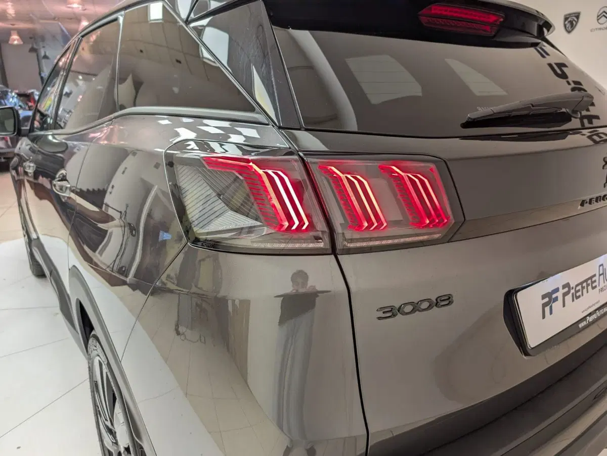 Peugeot 3008 usata a Teramo (9)