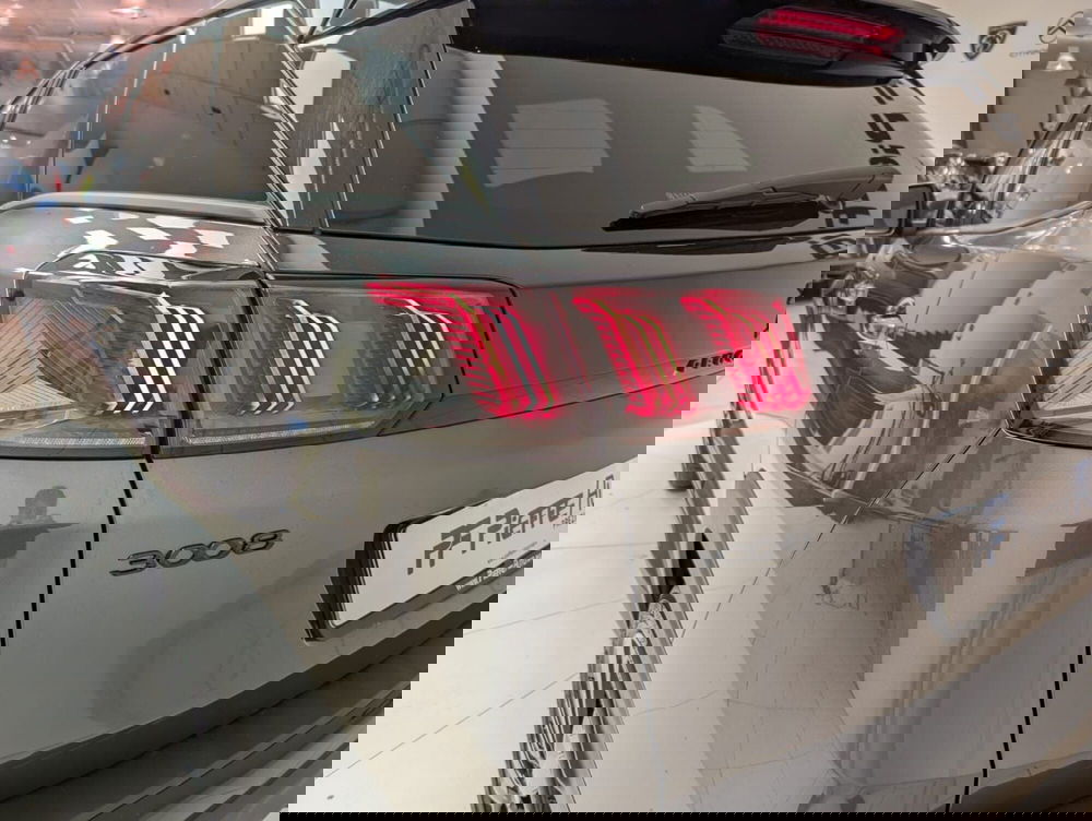 Peugeot 3008 usata a Teramo (9)