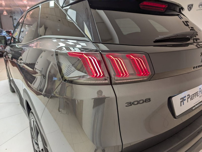 Peugeot 3008 usata a Teramo (9)