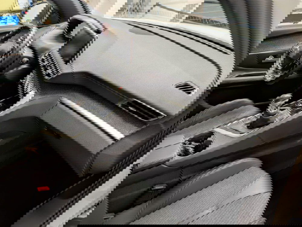 Peugeot 3008 usata a Teramo (12)
