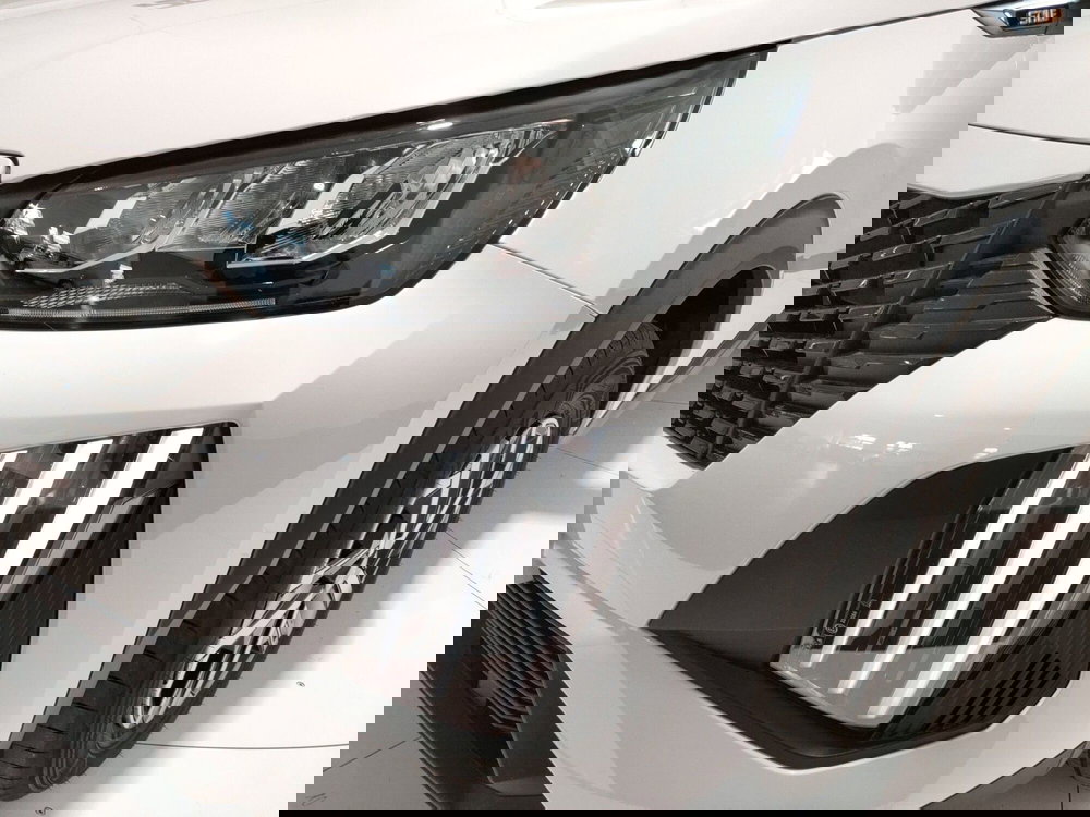 Peugeot 2008 nuova a Teramo (9)