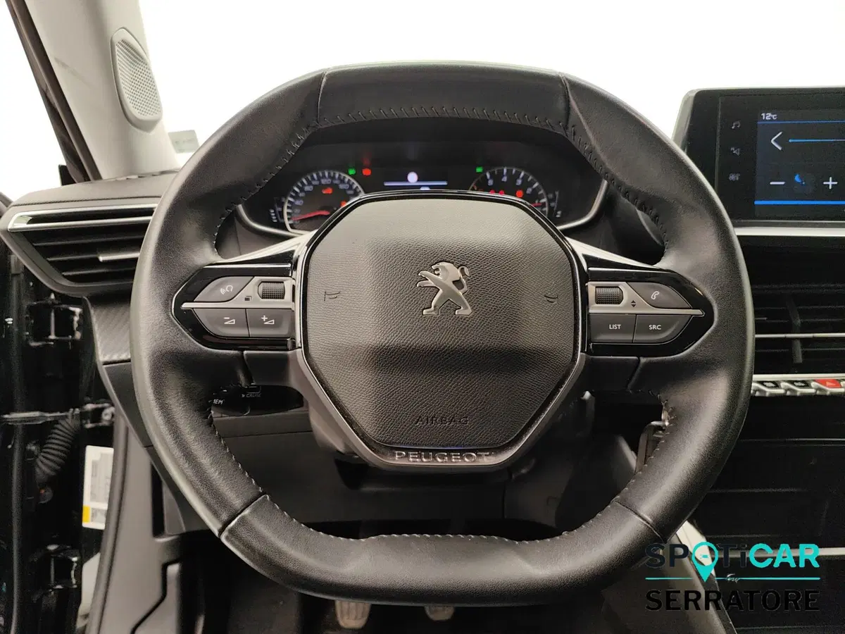Peugeot 2008 usata a Como (17)