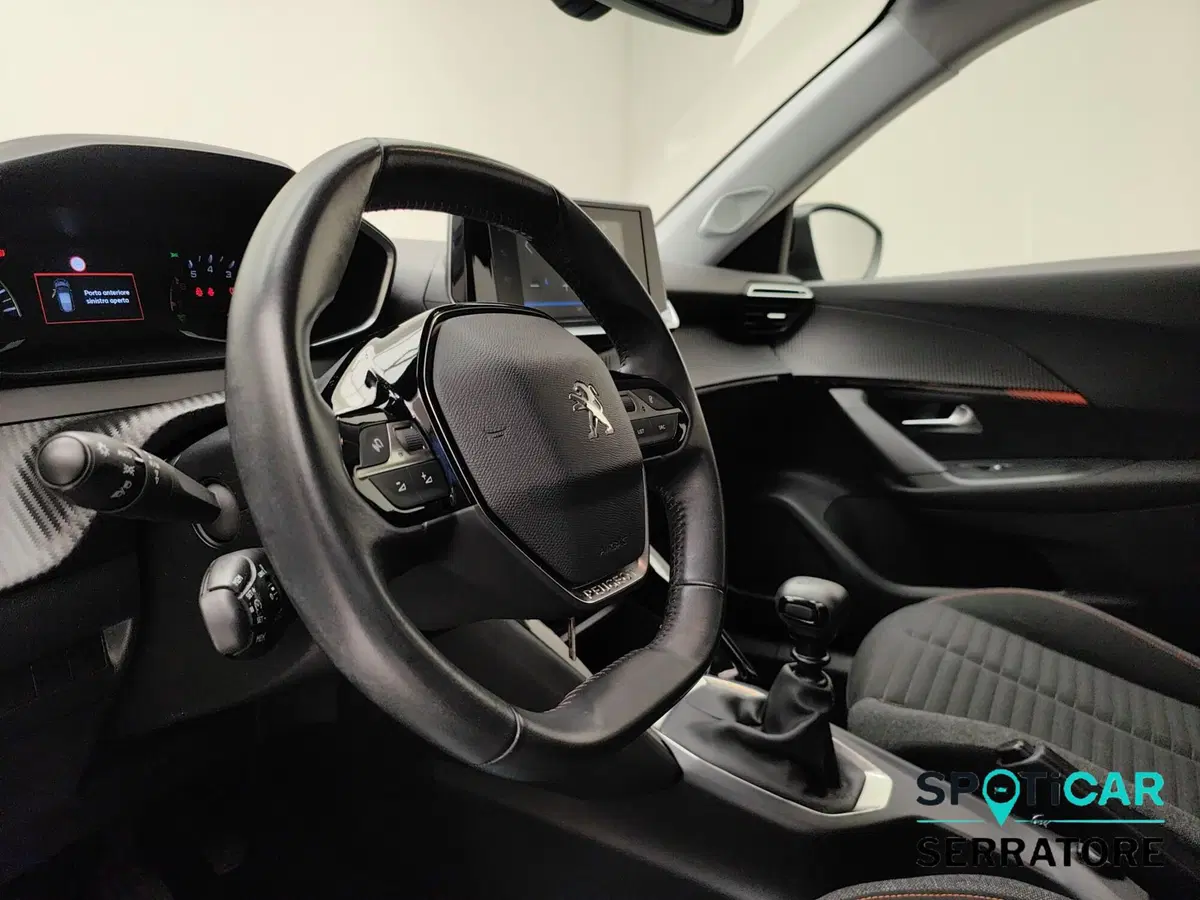 Peugeot 2008 usata a Como (9)