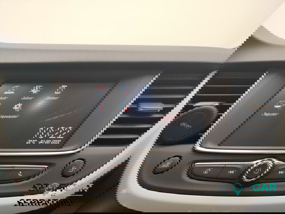 Opel Crossland X usata a Como (10)