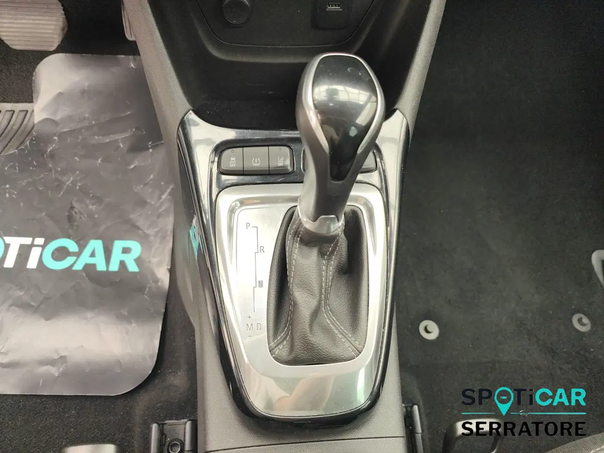 Opel Crossland X usata a Como (12)