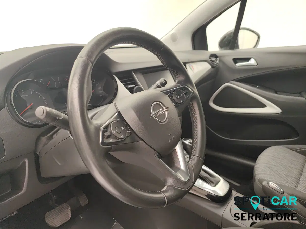 Opel Crossland X usata a Como (7)
