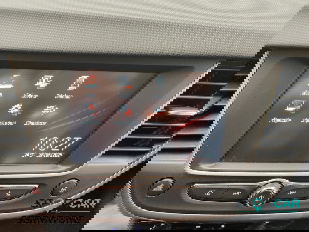 Opel Crossland X usata a Como (11)