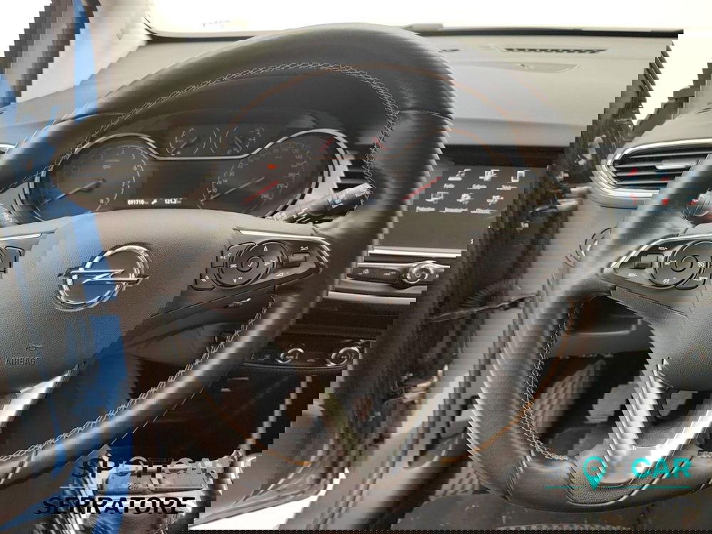 Opel Crossland X usata a Como (9)