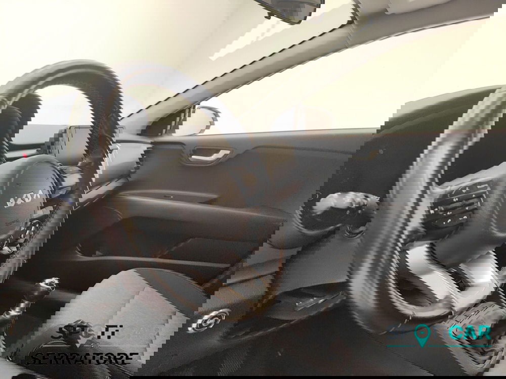 Kia Stonic usata a Como (7)