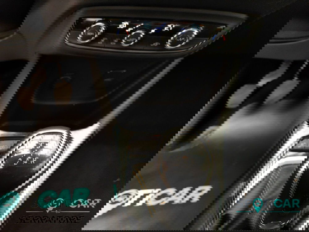 Opel Crossland X usata a Como (12)