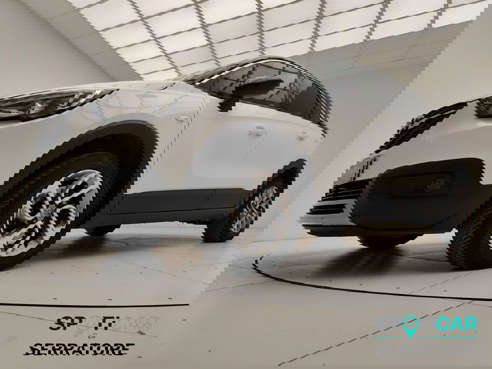 Opel Crossland X usata a Como (14)