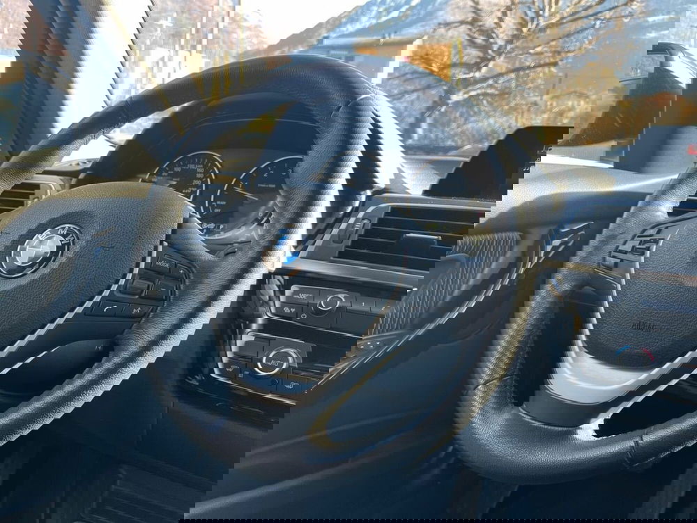 BMW Serie 3 Touring usata a Sondrio (15)