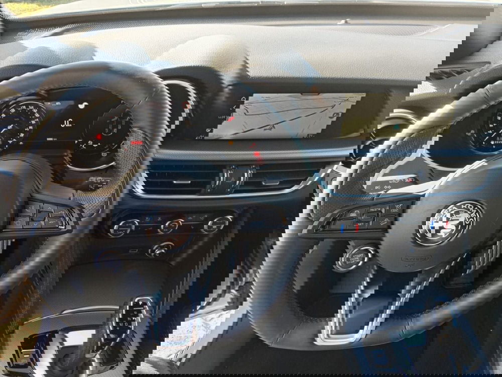 Alfa Romeo Stelvio usata a Alessandria (15)