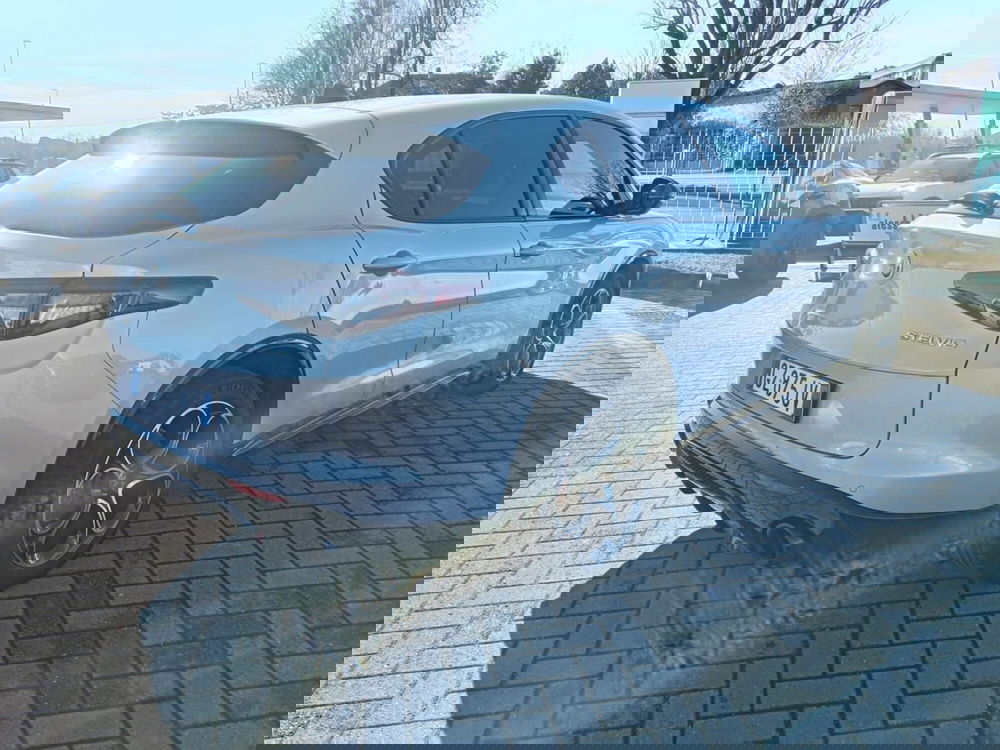 Alfa Romeo Stelvio usata a Alessandria (5)