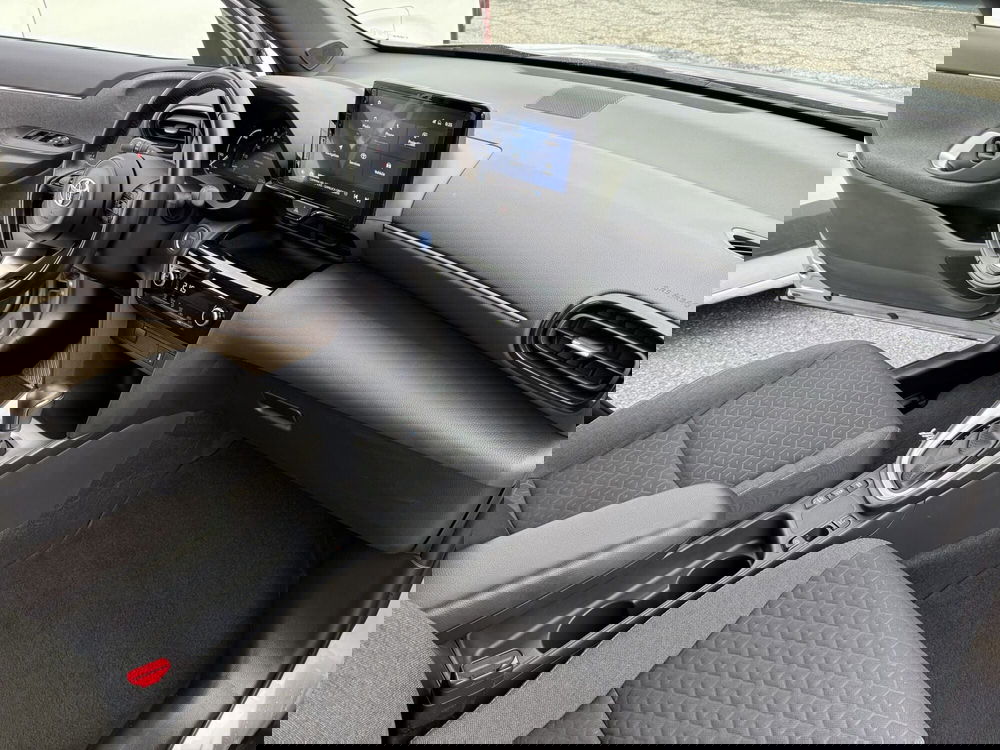 Toyota Yaris Cross usata a Como (5)