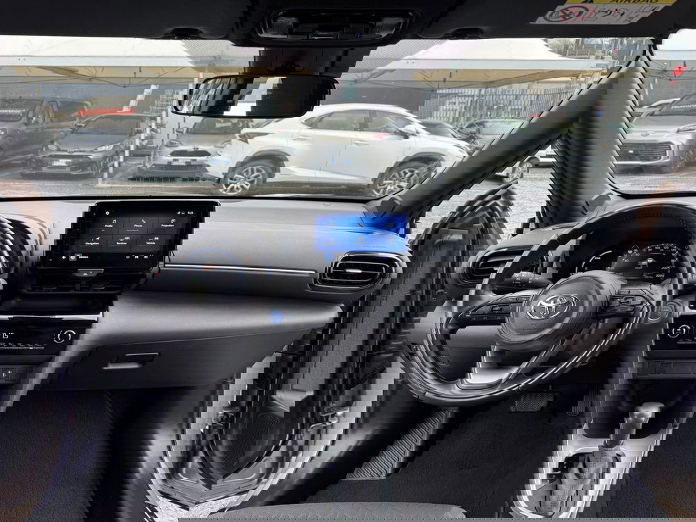 Toyota Yaris Cross usata a Como (7)