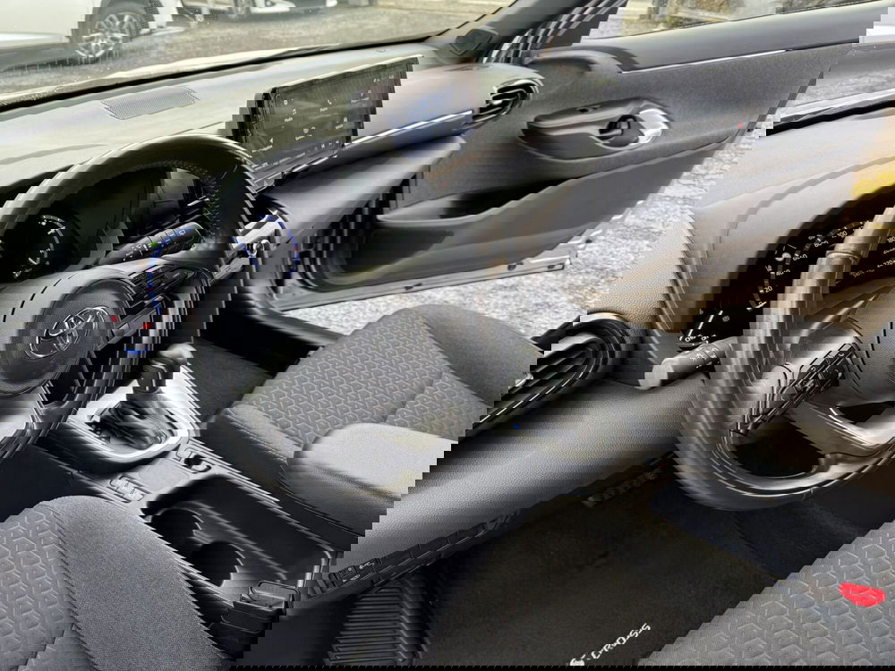 Toyota Yaris Cross usata a Como (9)