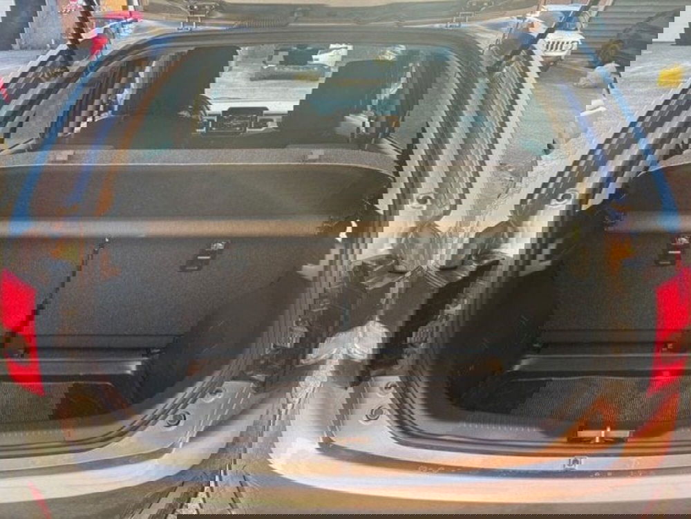 Suzuki Ignis usata a Como (9)