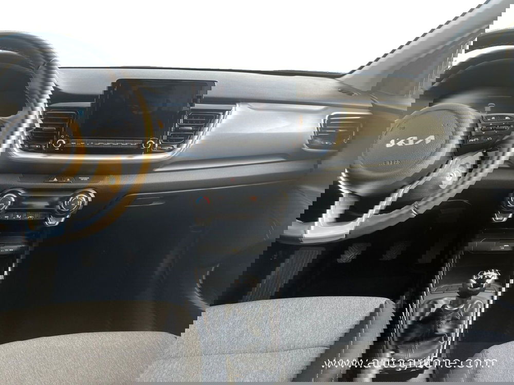 Kia Stonic usata a Modena (11)
