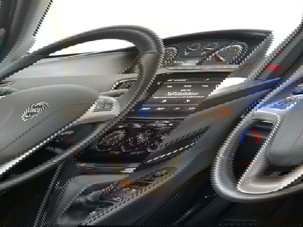 Lancia Ypsilon usata a Torino (12)