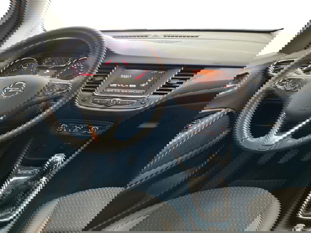 Opel Crossland X usata a Torino (11)