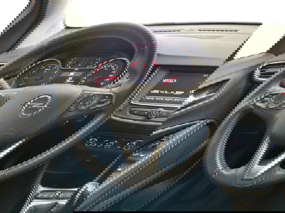 Opel Crossland X usata a Torino (12)