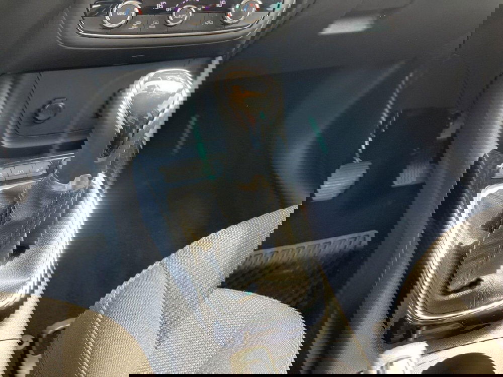 Opel Crossland X usata a Torino (15)