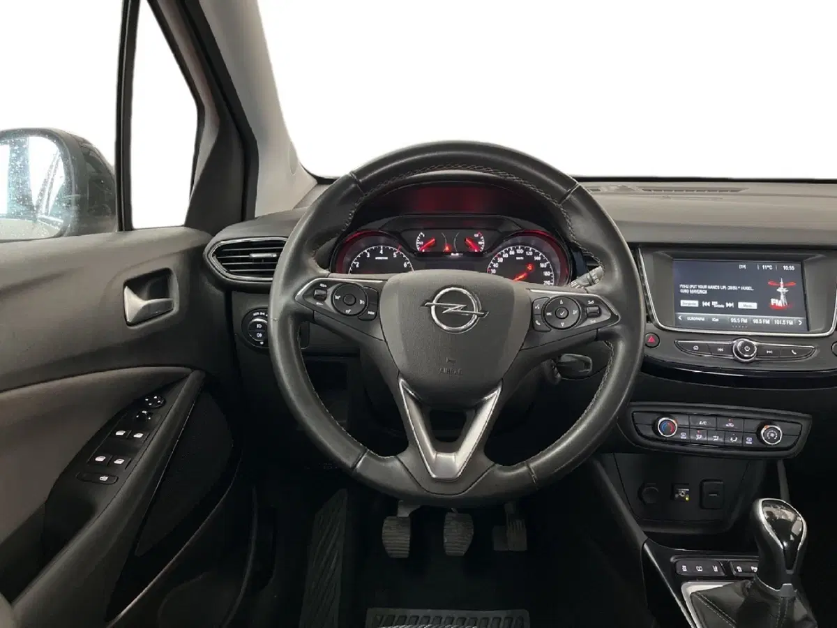 Opel Crossland X usata a Torino (12)