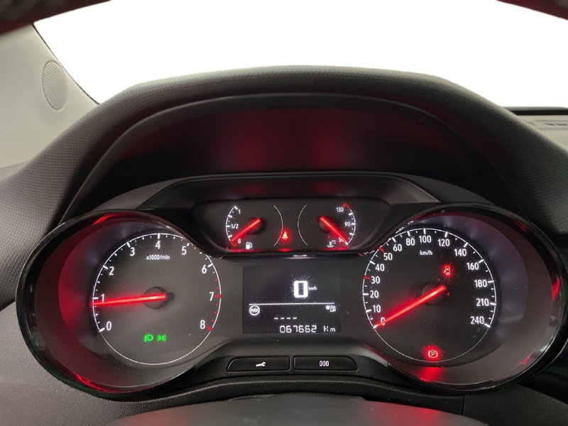 Opel Crossland X usata a Torino (15)