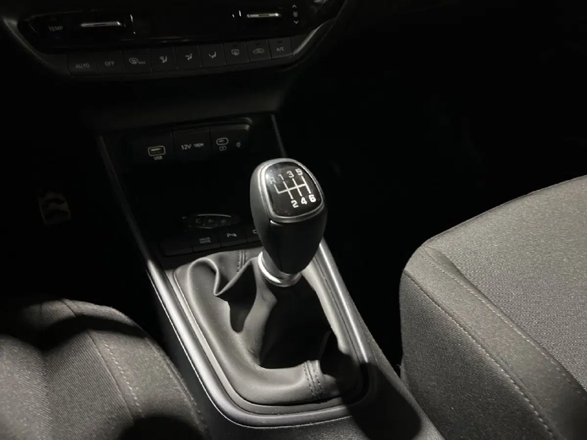 Hyundai Bayon usata a Torino (10)