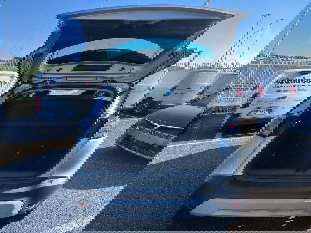 Opel Crossland usata a Milano (11)