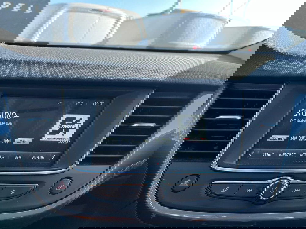 Opel Crossland usata a Milano (18)