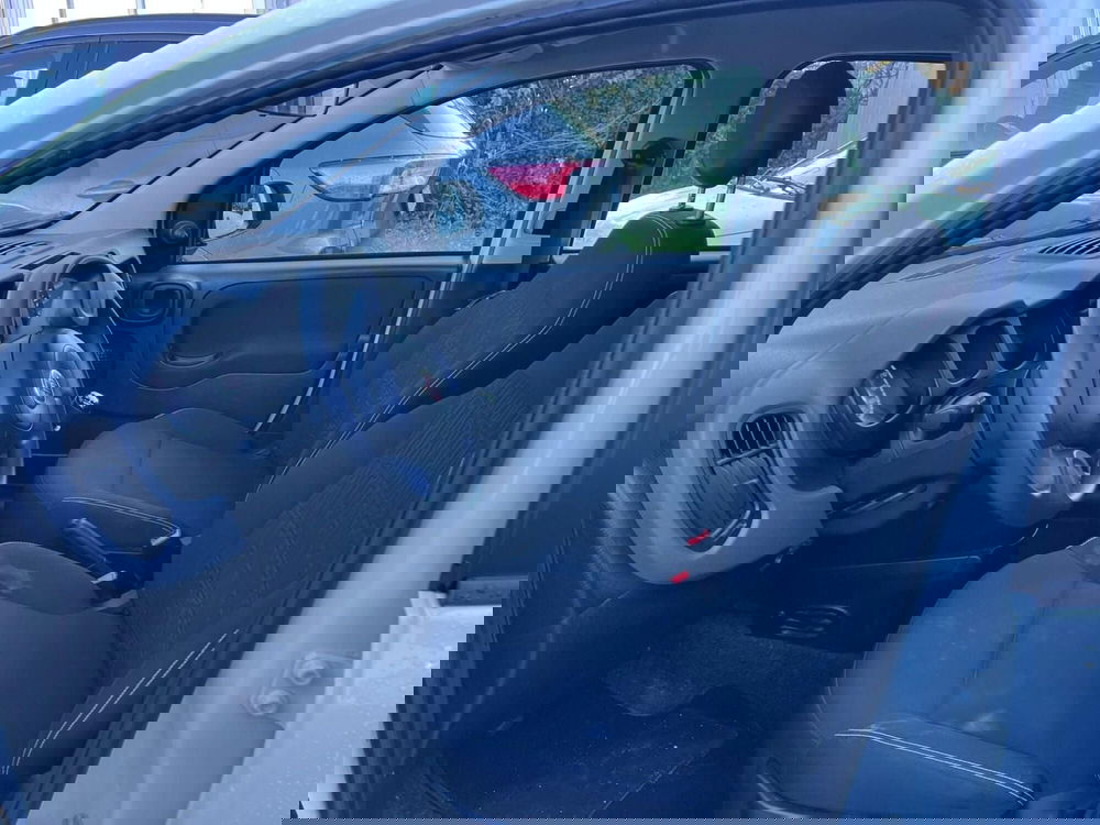 Fiat Panda Cross nuova a Milano (13)