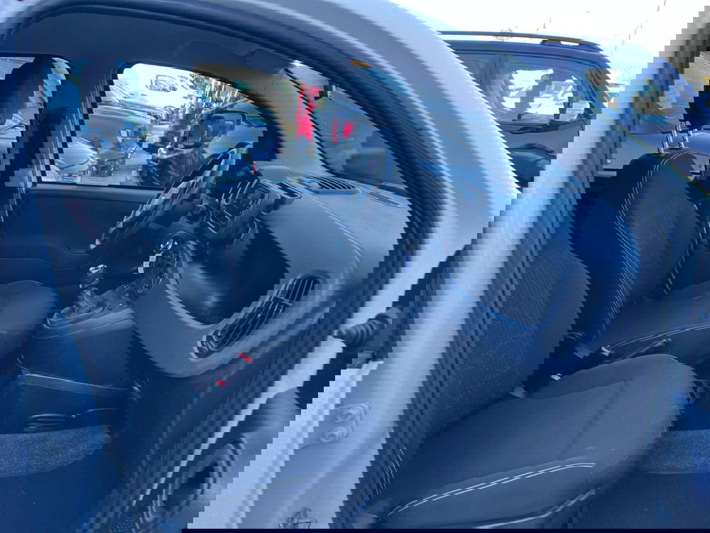 Fiat Panda Cross nuova a Milano (14)