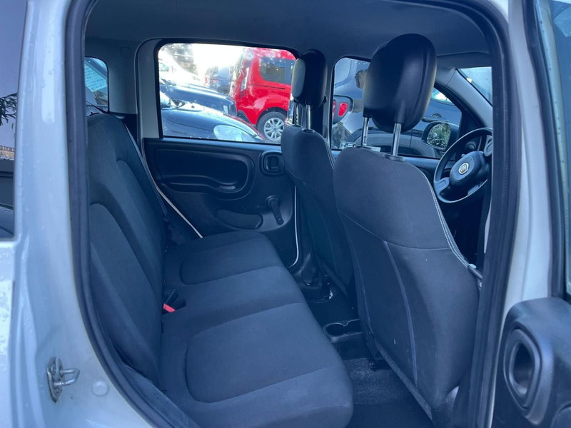 Fiat Panda Cross nuova a Milano (16)